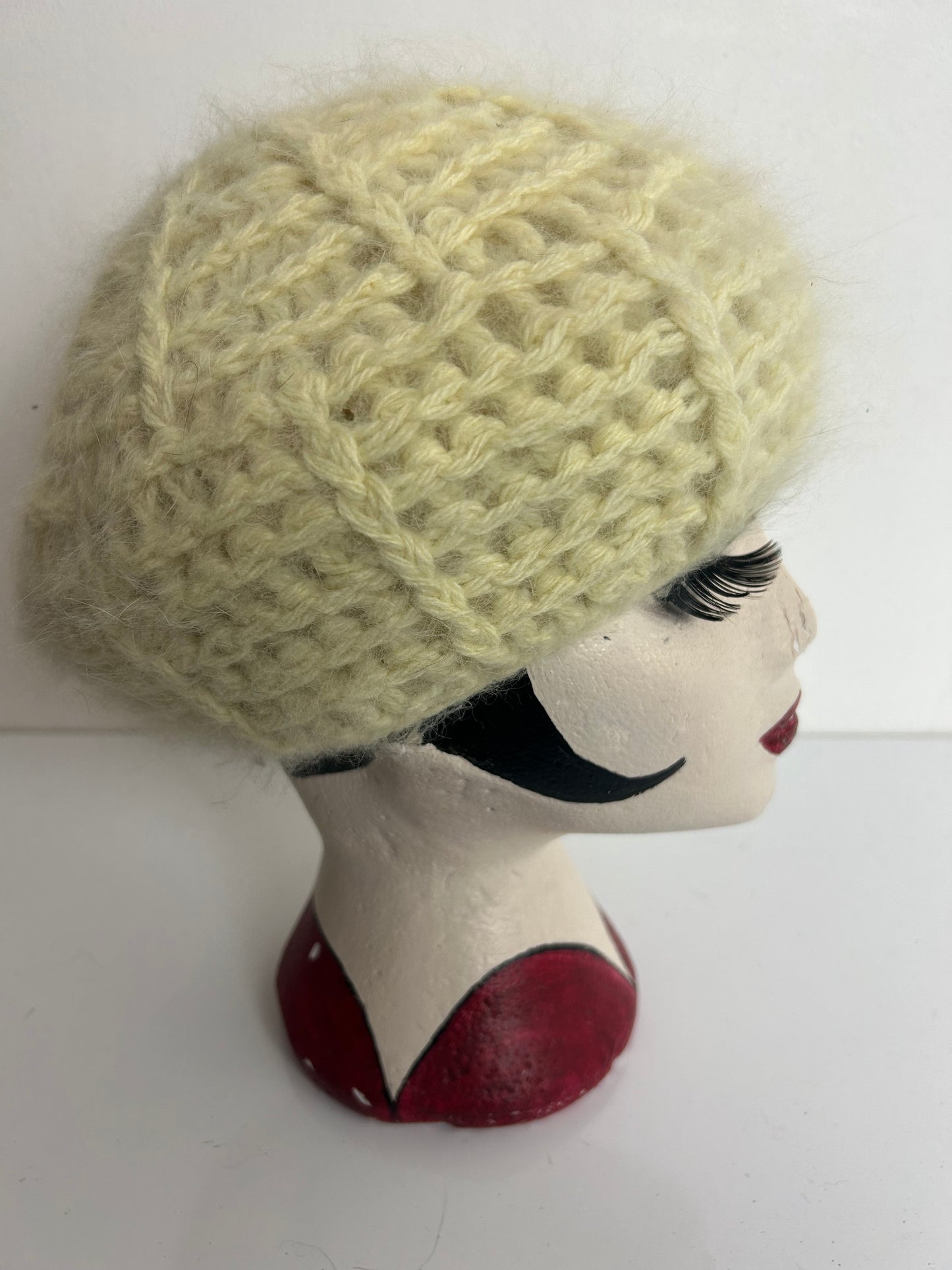 Vintage Cream Chunky Knit Angora & Wool Mix Beret Beanie Style Hat