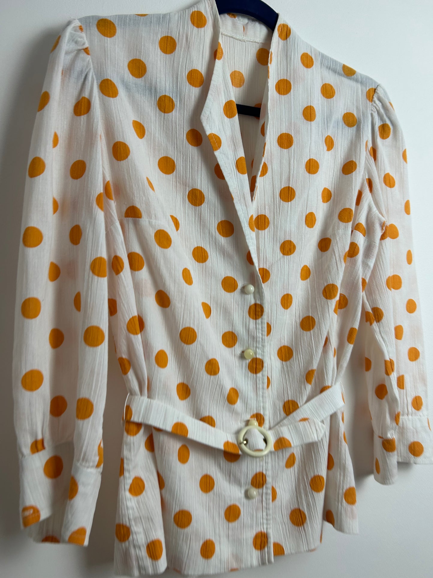 Vintage 1980s Size 12 White & Orange Polka Dot Cheesecloth Cotton Long Sleeve 40’s Style Belted Blouse