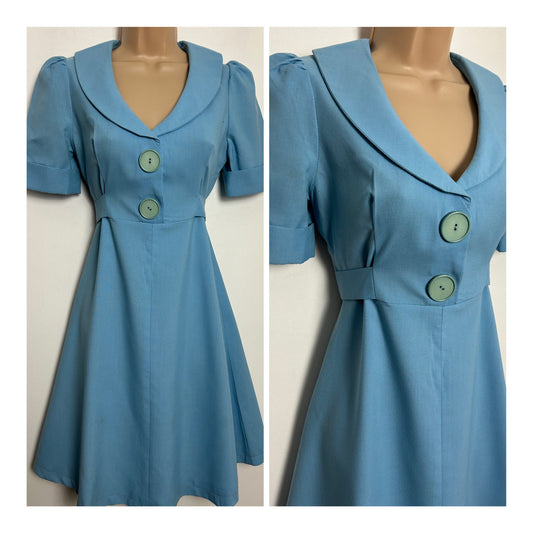 Vintage 1970s SHELANA Size 6 Blue Collared Short Sleeve Tie Back Fit & Flare Mod Dress