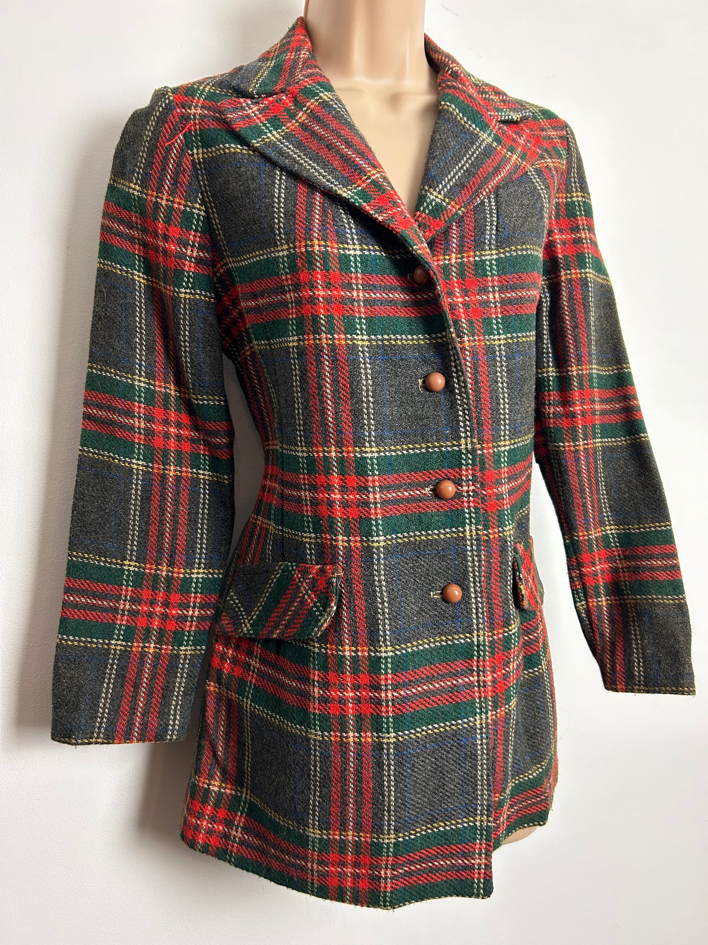 Vintage 1970s Size 8 Red Grey & Green Tartan Check Wool Mix Blazer