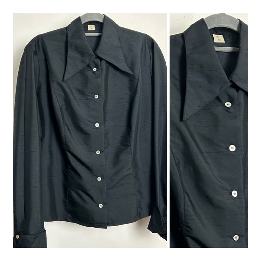 Vintage 1970s Size 18 Black Dagger Collar Long Sleeve Shirt