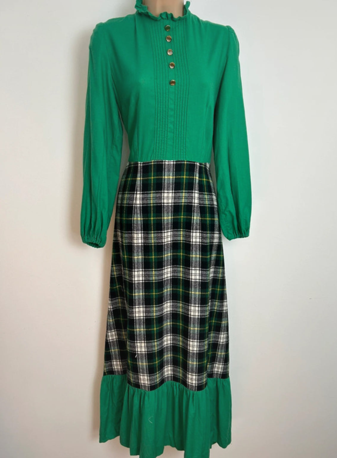 Vintage 1970s Size 10 Green Tartan Check Long Sleeve Cotton & Wool Mix Prairie Maxi Dress