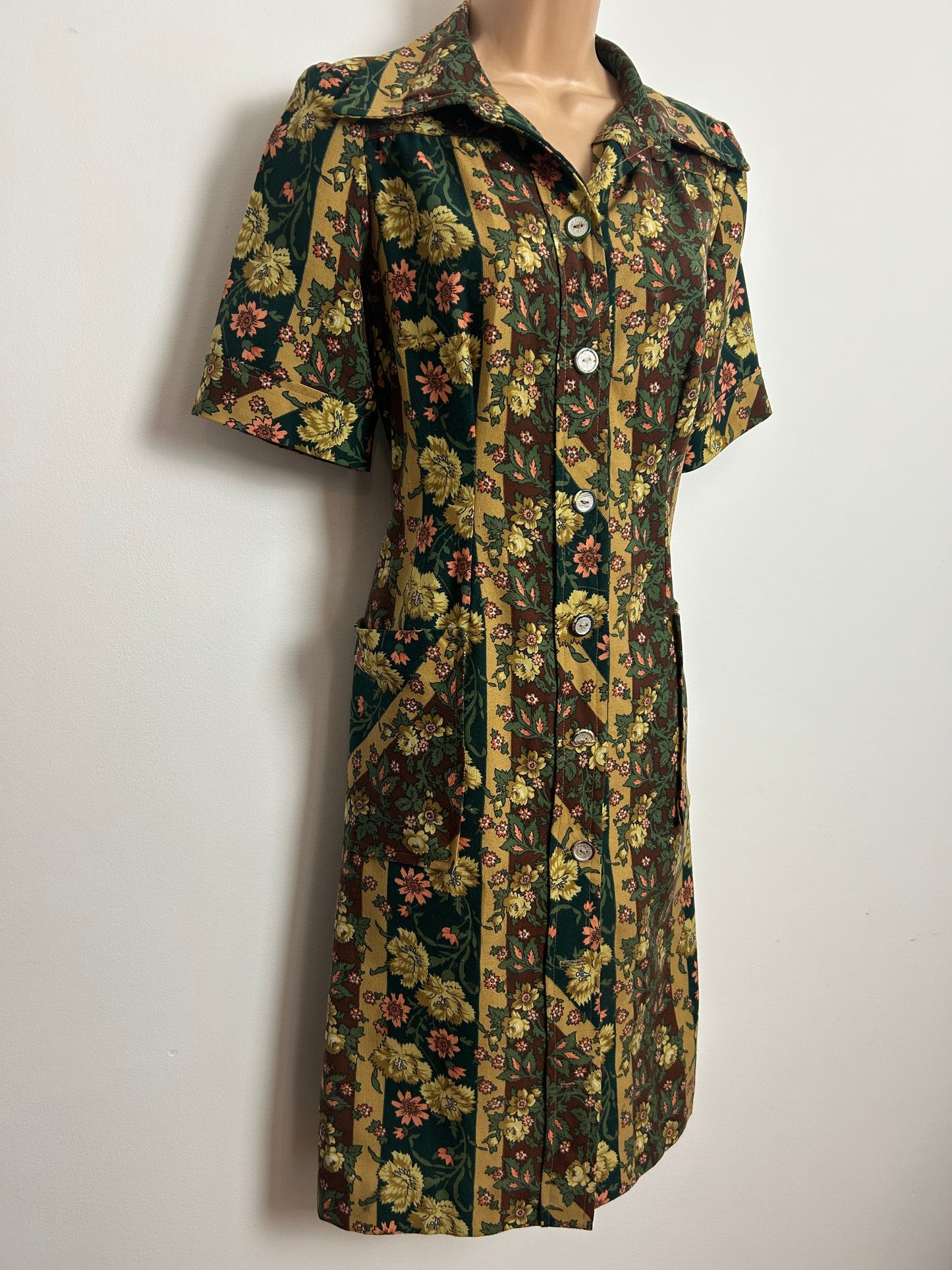 Vintage 1970s 12 Brown Beige & Green Stripe & Floral Print Mod Shift Dress