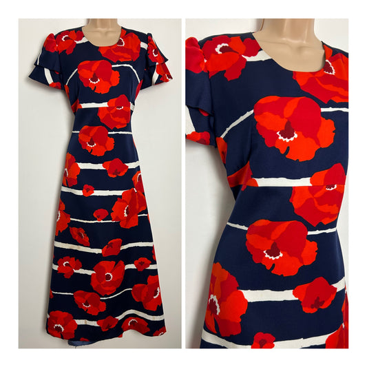 Vintage 1970s Size 10 Navy Blue Red & White Floral Print Short Sleeve Maxi Dress