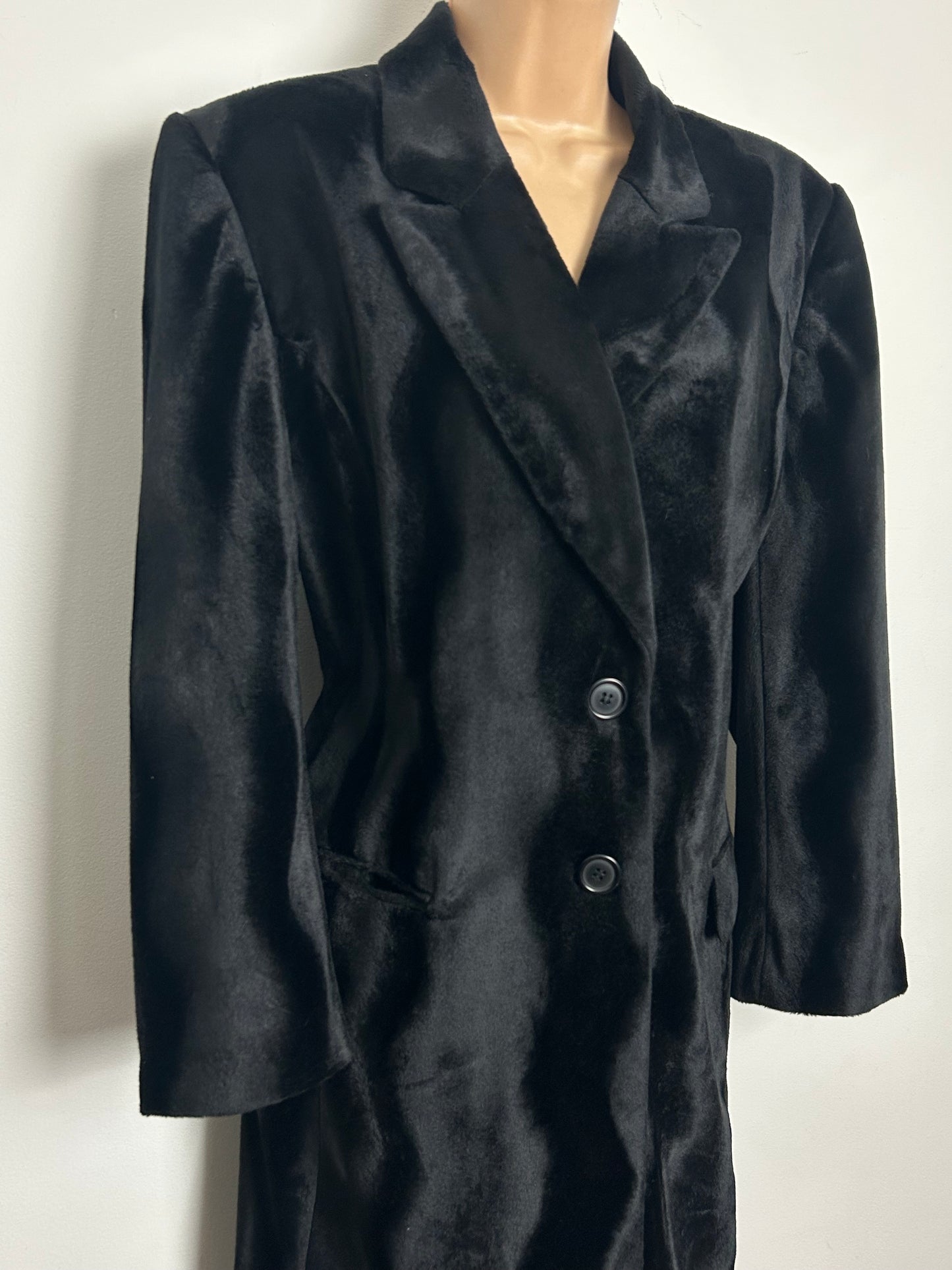 Vintage 1980s Size 12-14 Black Velvet Wavy Pattern Long Sleeve Blazer Style Jacket
