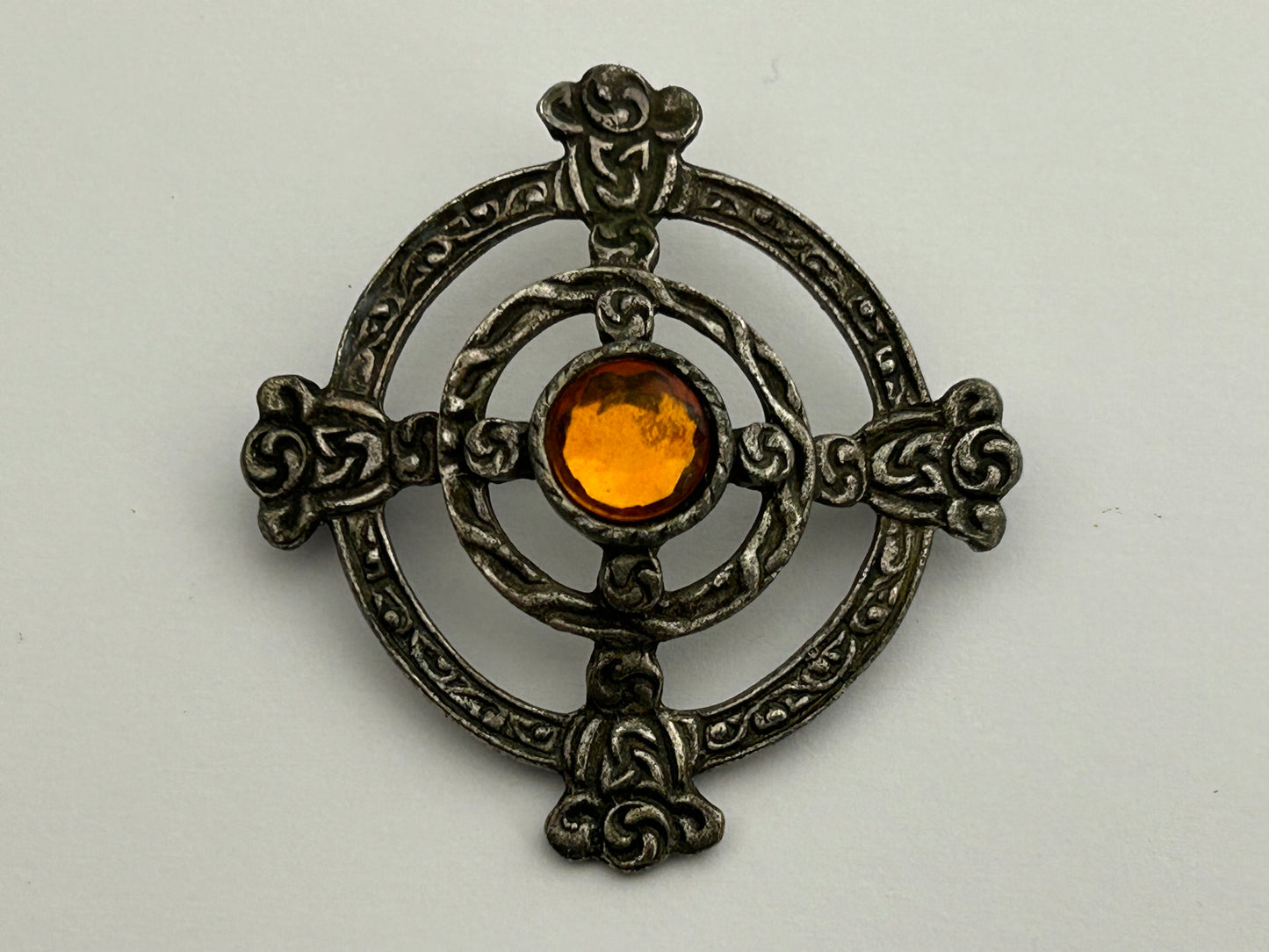 Vintage 1960s Silver Tone Scottish Celtic Shield Style Pin Brooch With Foil Backed Amber Glass Bead