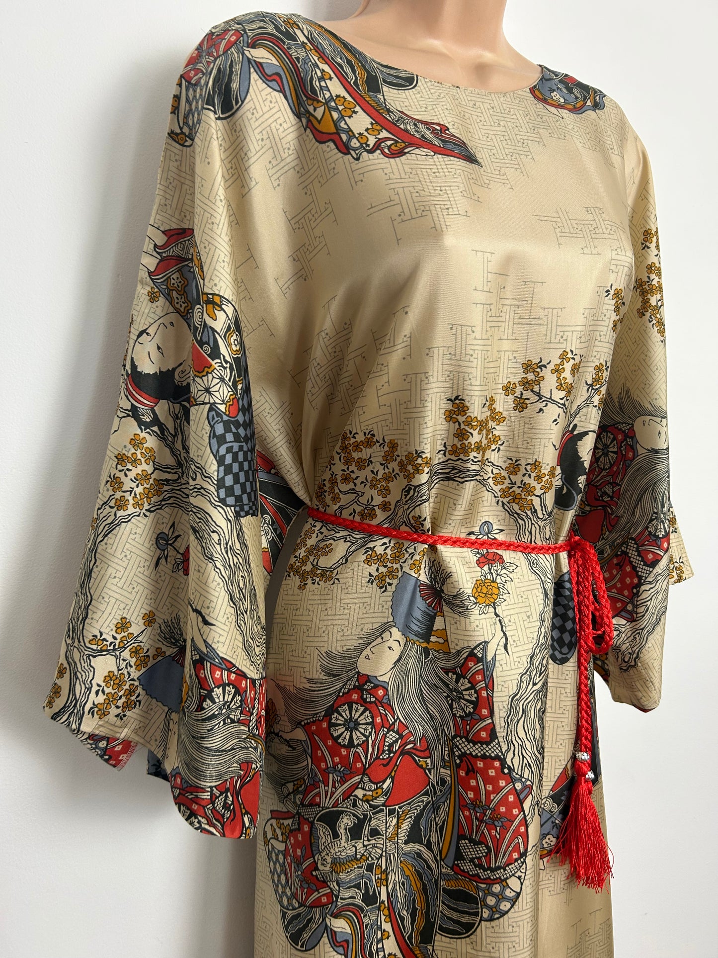 Vintage 1970s Rare SILHOUETTE SCENE SETTERS Size 12-14 Beautiful Silky Japanese Geish Girl Print Katan Maxi Dress