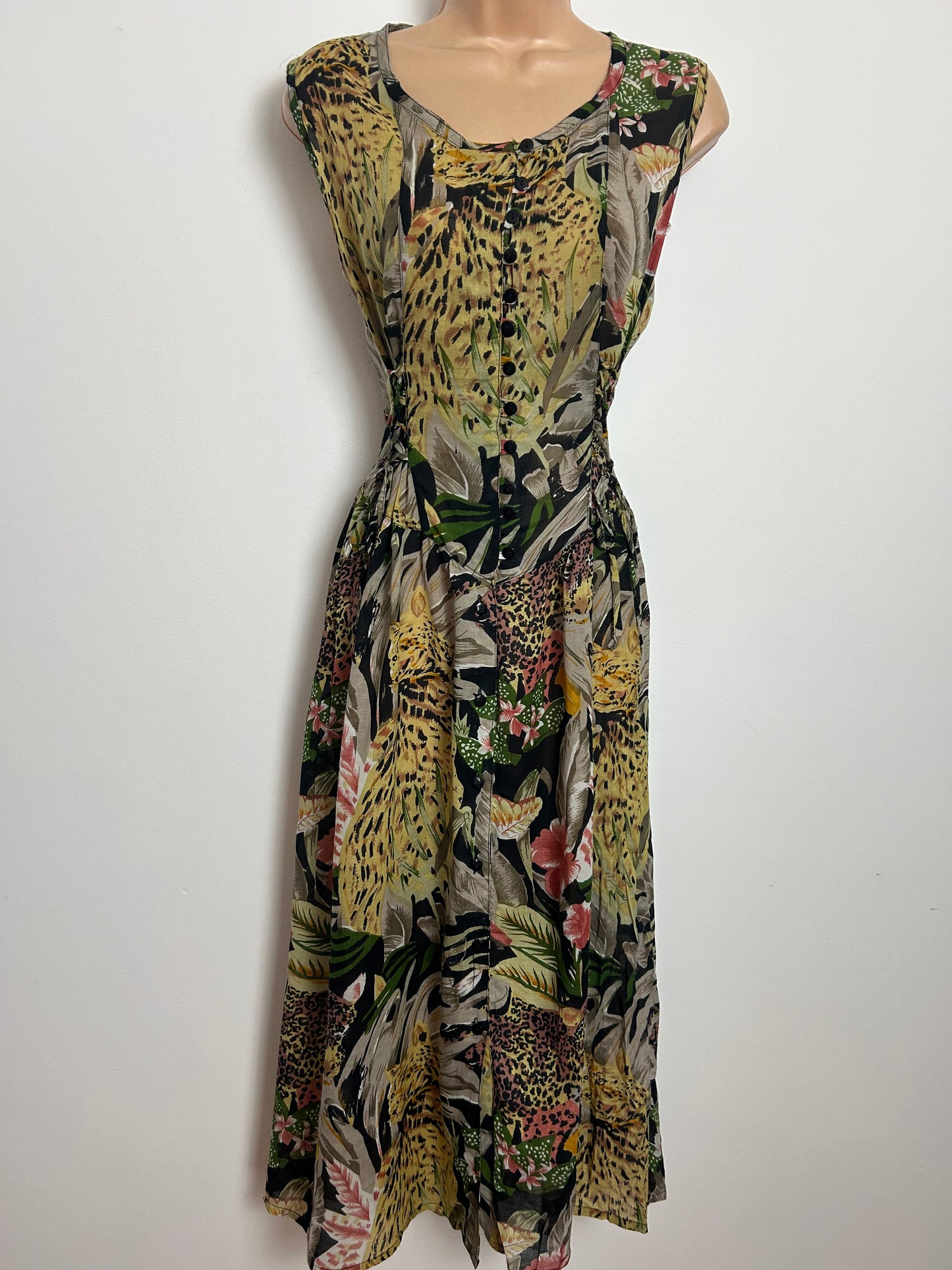 Vintage 1980s Size 12 Beige Brown & Green Leopard Animal Jungle Print Cotton Mix Midi Dress