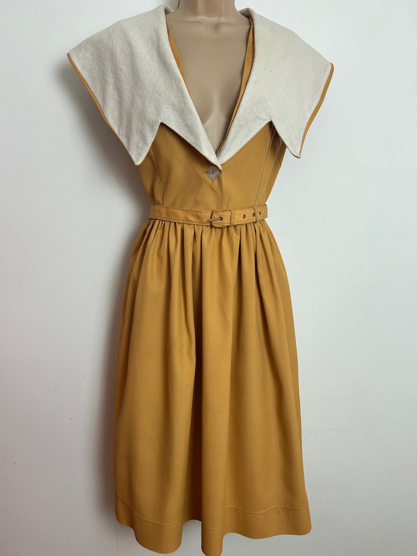 Vintage 1950s Size 12-14 Mustard & Cream Shawl Collar Belted Pleated Day Dress