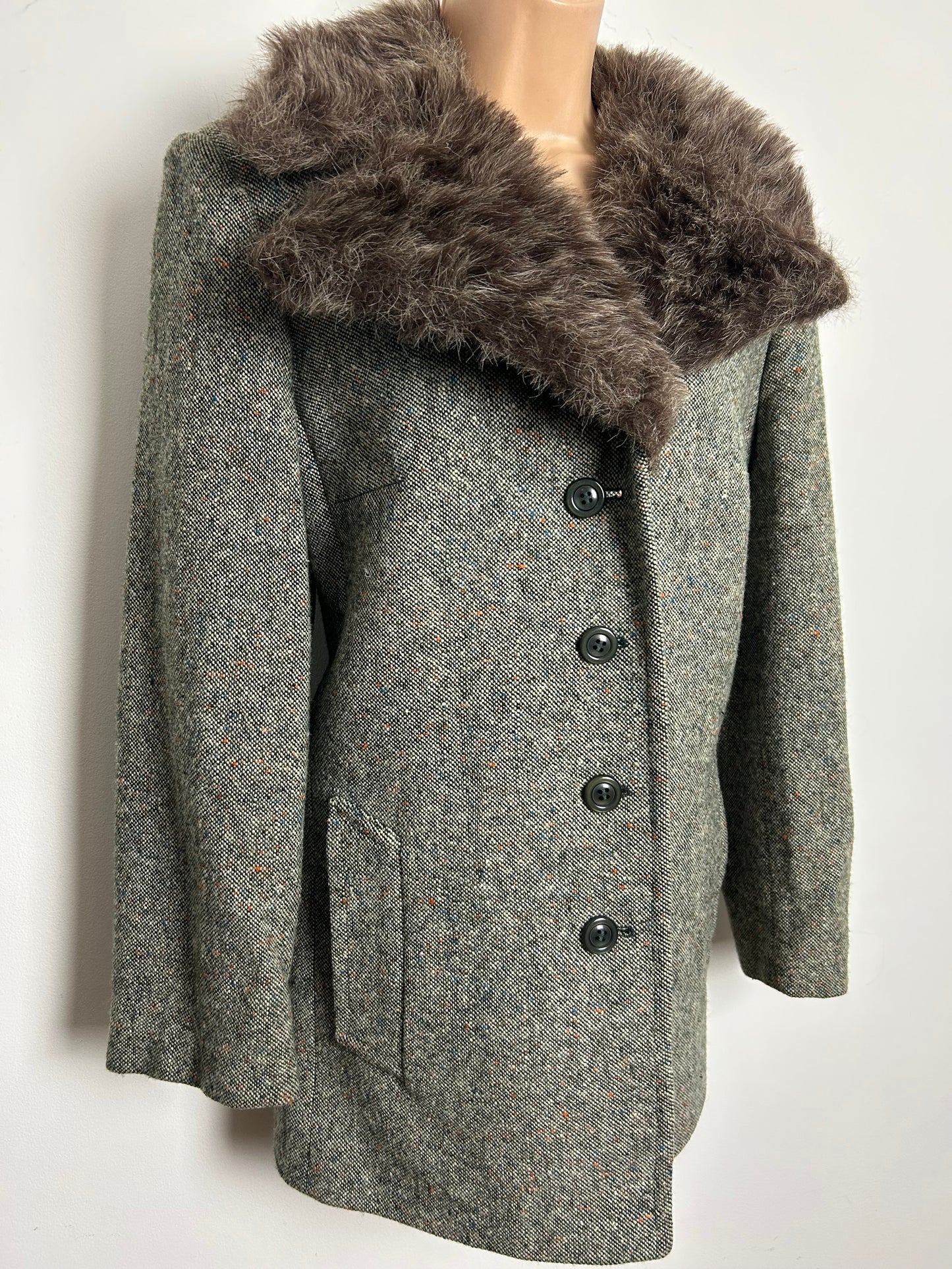 Vintage 1970s ELDAMO Size 12 Tweed Wool Pea Coat With Faux Fur Collar