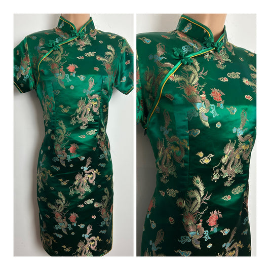 Vintage 1990s Size 10 Beautiful Emerald Green Dragon Rooster & Floral Japanese Cheongsam Dress