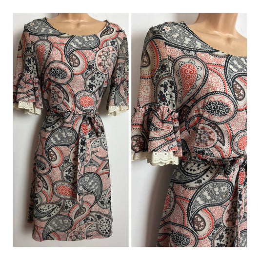 Vintage 1970s LAURA LEE Size 8-10 Pretty White Brown & Orange Paisley Print Cotton Mix Belted Dress