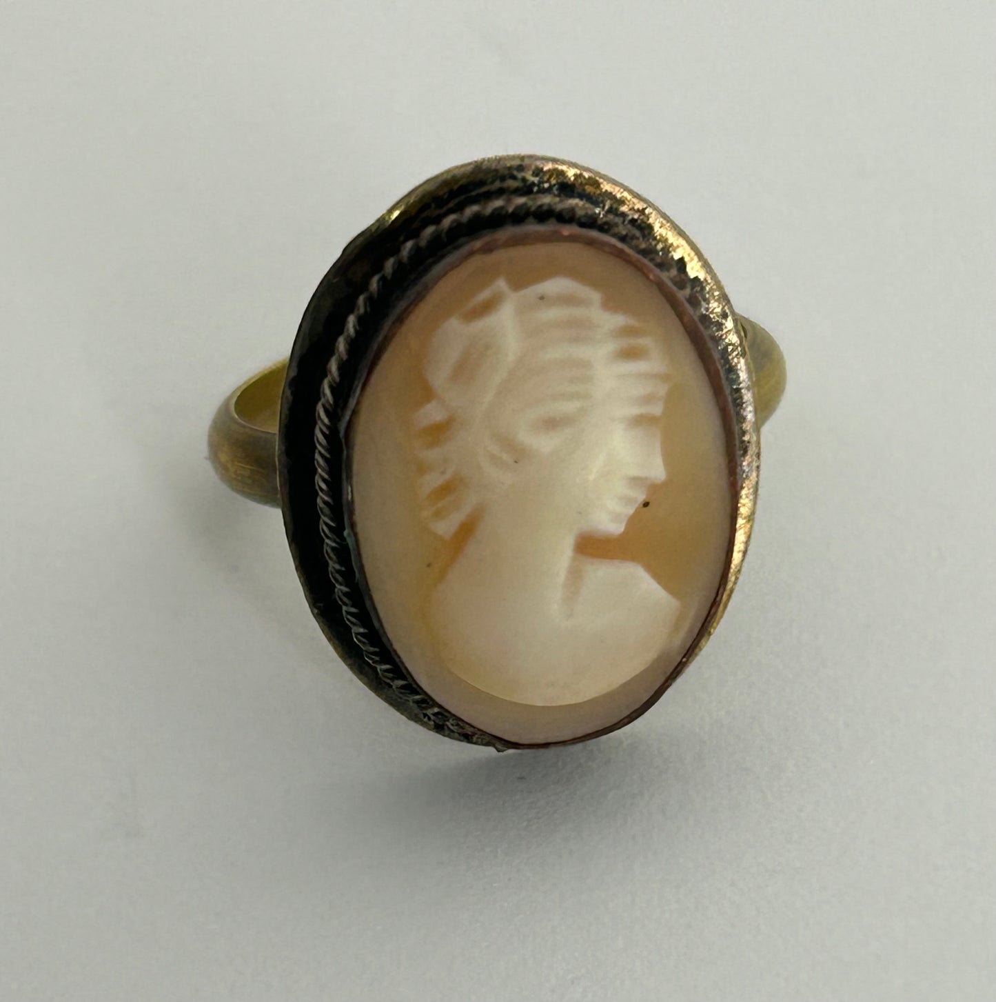 Antique Victorian Pinchbeck Real Shell Cameo Ring Size O