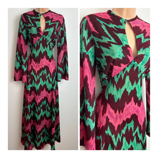 Vintage 1970s PENELOPE PICKWICK Size 10 Maroon Dark Pink & Green Zig zag Stripe Print Long Sleeve Maxi Dress