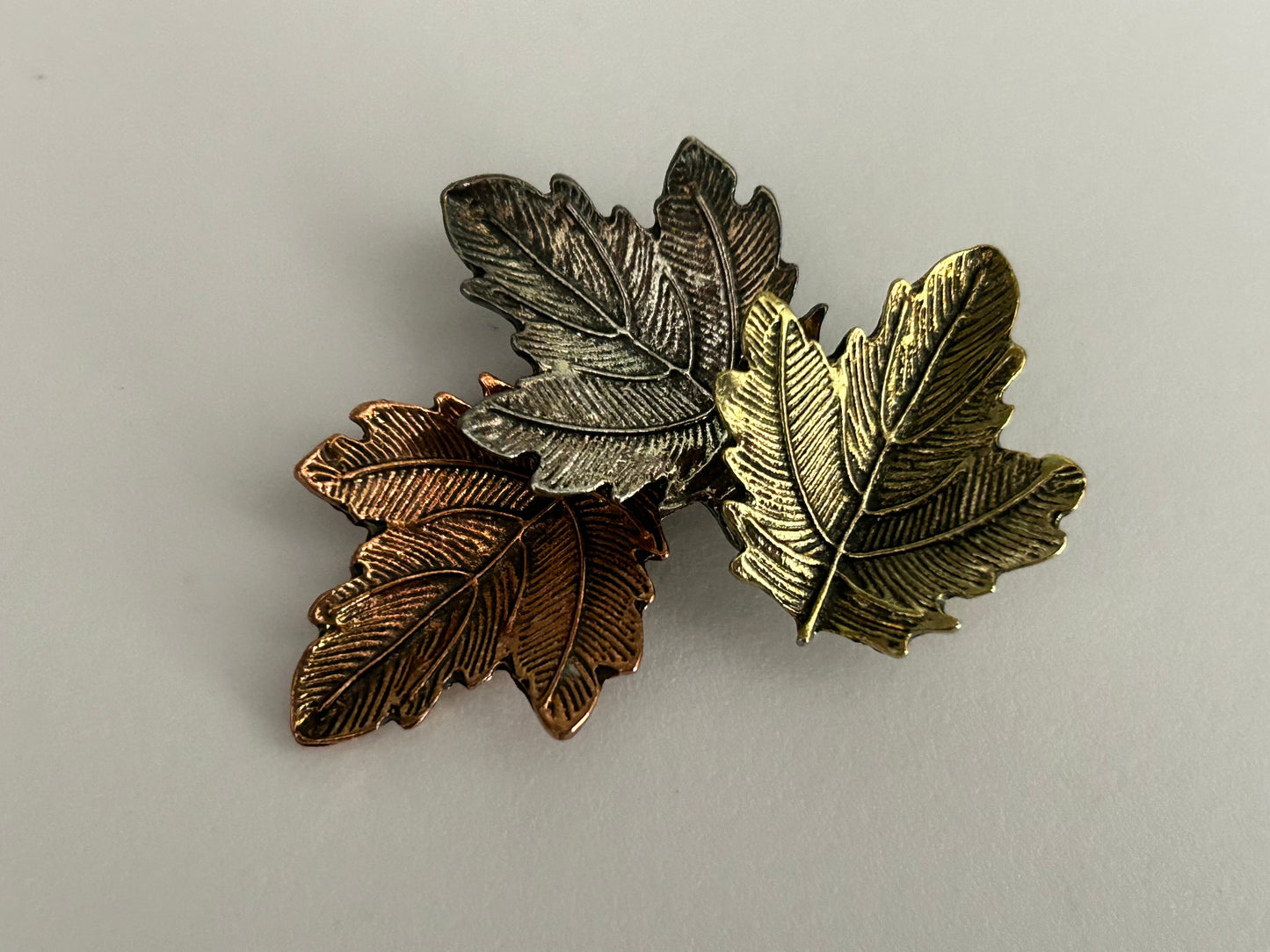 Vintage Autumnal Tri-Colour Trio Of Leaves Pin Brooch