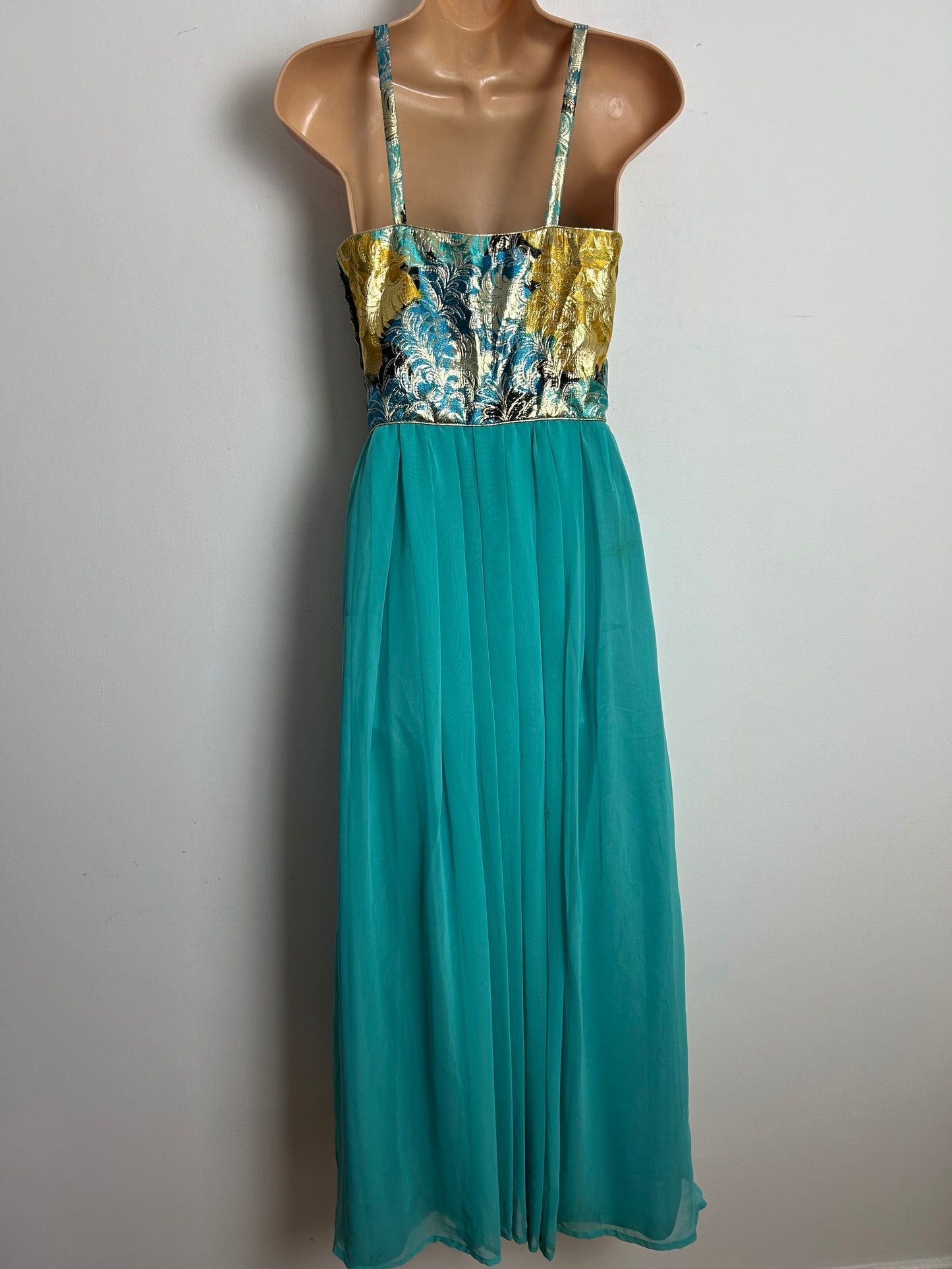 Vintage 1970s MUREK Size 6 Beautiful Seafoam Green & Gold Leaf Pattern Strappy Special Occasion Maxi Dress