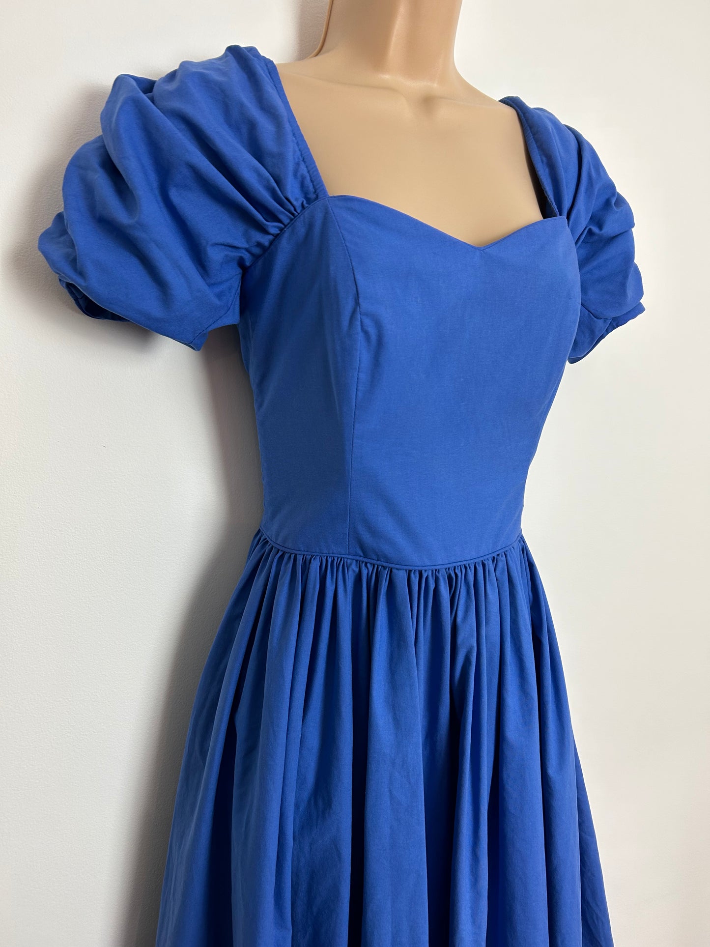 Vintage 1980s LAURA ASHLEY UK Size 6/8 (12 On Label) Blue Ruched Puff Sleeve Gather Pleated Cotton Midi Dress