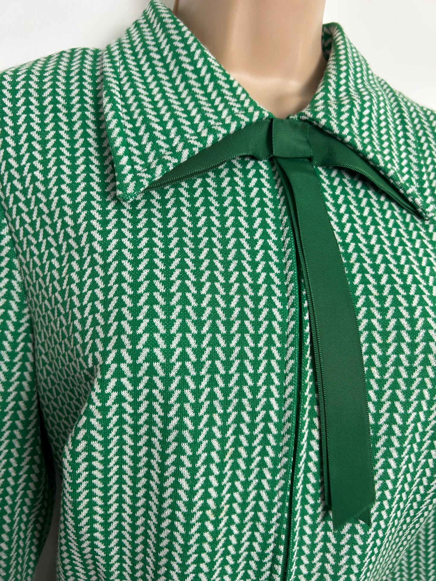 Vintage Early 1970s ST MICHAEL Size 12 Green & White Dash Print Zip Print Bow Detail A-Line Mod Dress