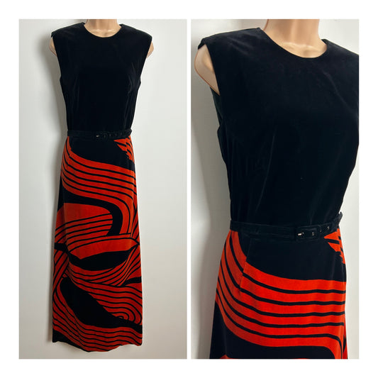 Vintage 1970s Size 14 Gorgeous Black & Orange Stripe Print Sleeveless Belted Velvet Maxi Dress