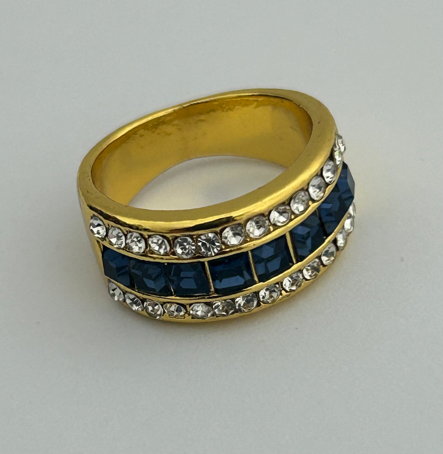 Vintage Gold Tone Base Metal Band Ring With Blue Stones & Diamantes Size P