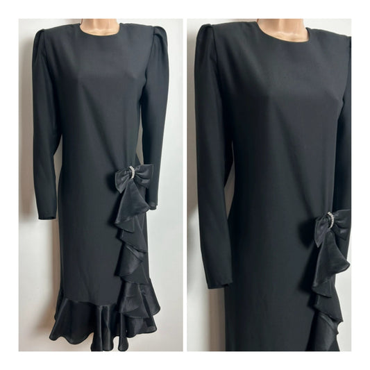 Vintage 1980s Size 10 SILHOUETTES Black Long Sleeve Bow & Ruffle Detail Shift Party Evening Dress