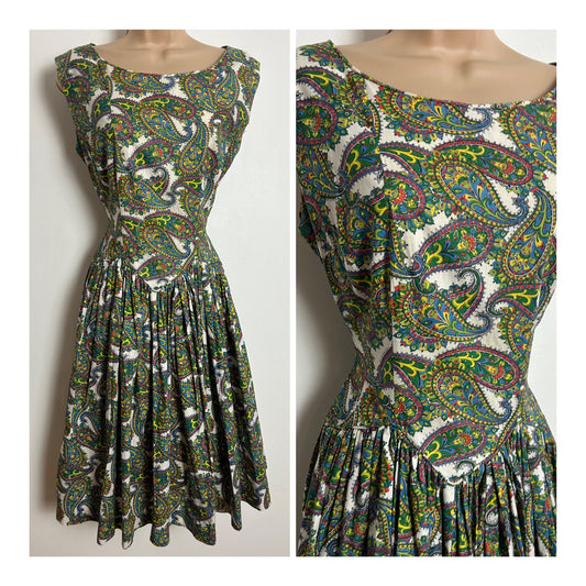 Vintage 1950s Size 8-10 Pretty White Green & Blue Floral Print Cotton Pleated Day Dress