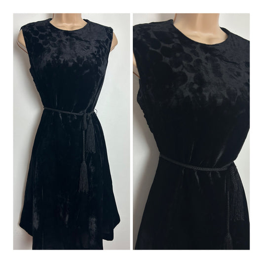 Vintage 1960s WIBOR Size 10 Black Floral Pattern Velvet Belted Little Black Dress