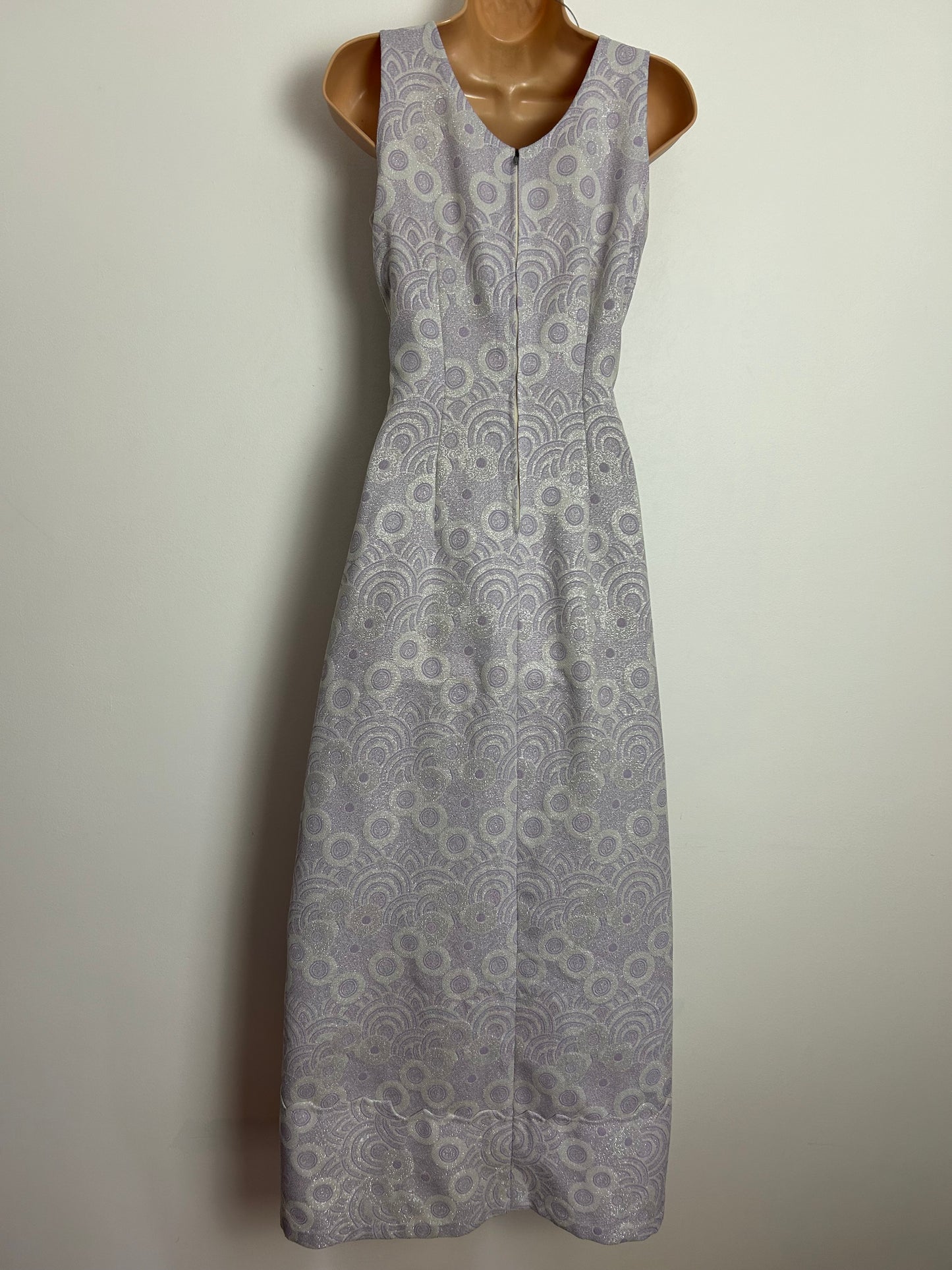 Vintage 1970s UK Size 8 Pale Lilac & Silver Lurex Abstract Deco & Circle Print Occasion Maxi Dress