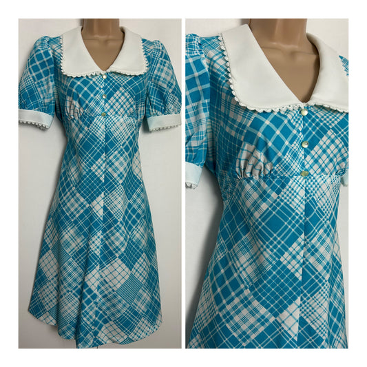 Vintage Late 60s/Early 70s Size 10 Turquoise & White Check Print Cotton Short Sleeve Tie Back Mod Dolly Dress