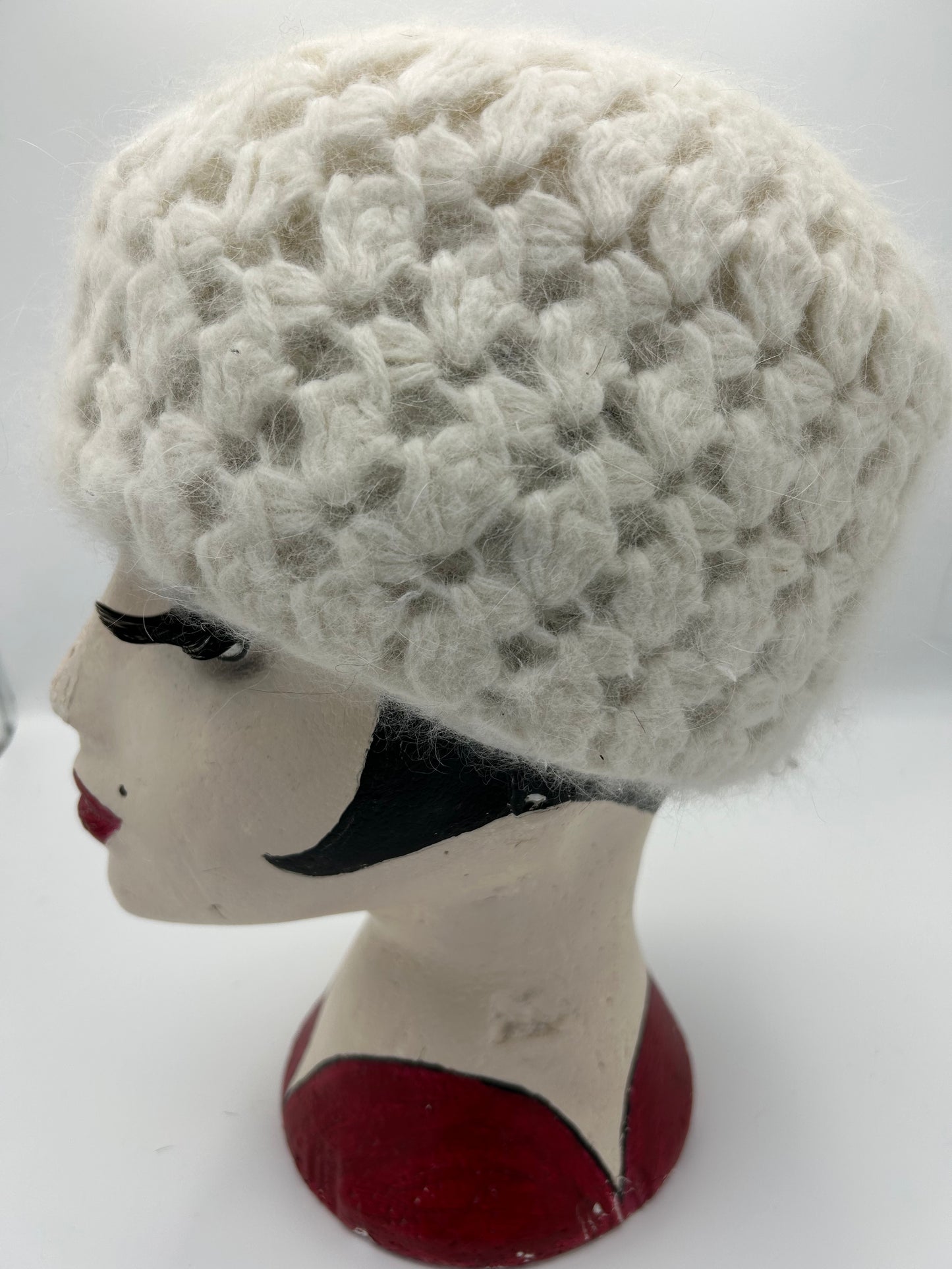 Vintage 1980s Winter White Angora & Wool Mix Super Soft Beanie Style Crochet Winter Hat