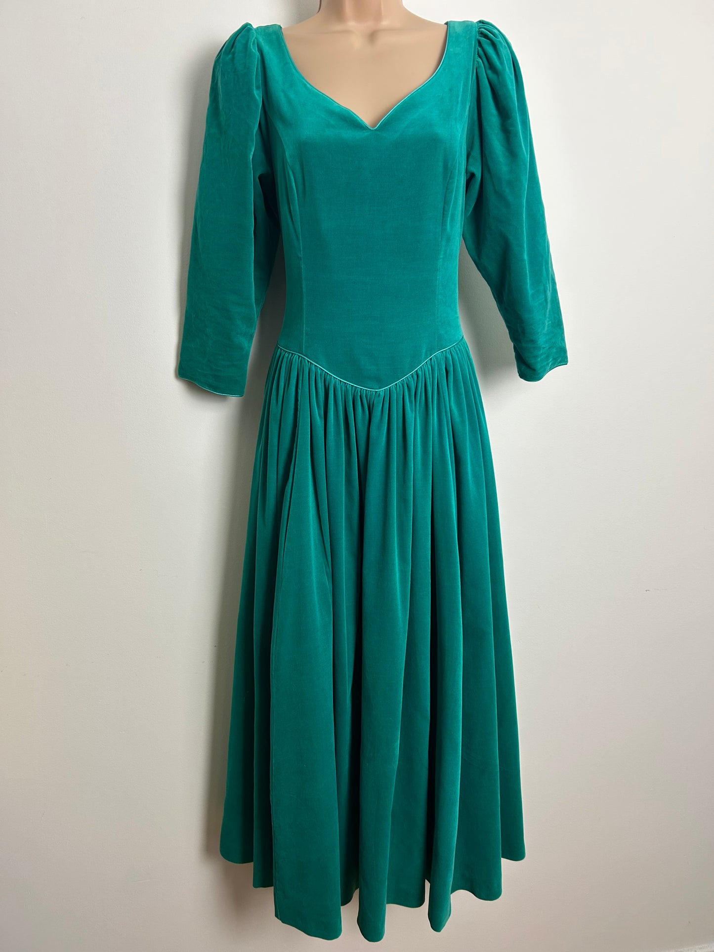 Vintage 1980s LAURA ASHLEY Size 10 (Size 14 On Label) RARE Dark Turquoise Teal Velvet Midi Ballgown