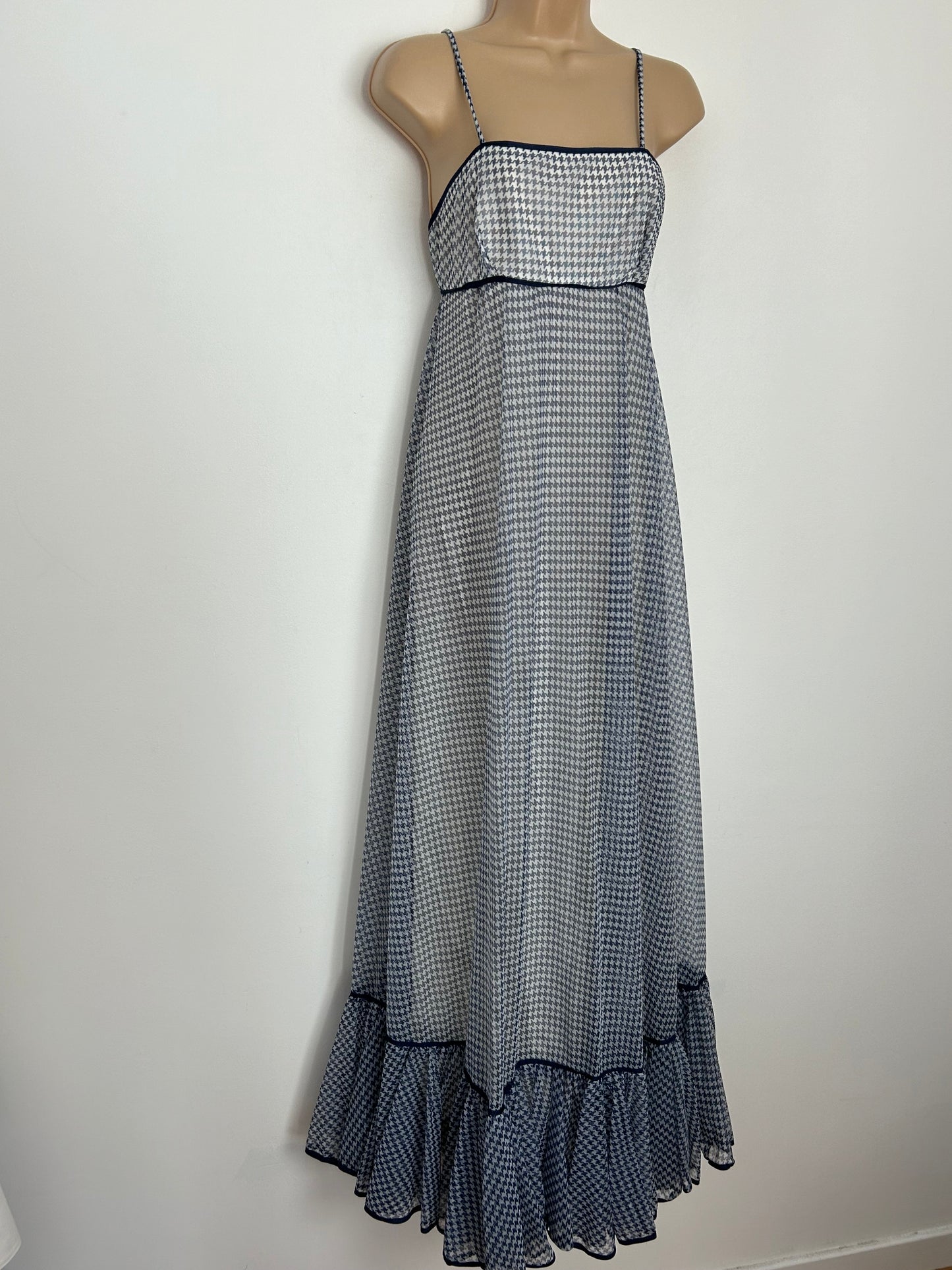 Vintage 1970s AFTER SIX BY RONALD JOYCE UK Size 8 Blue & White Dogtooth Check Strappy Empire Line Maxi Dress With Matching Scarf/Shawl