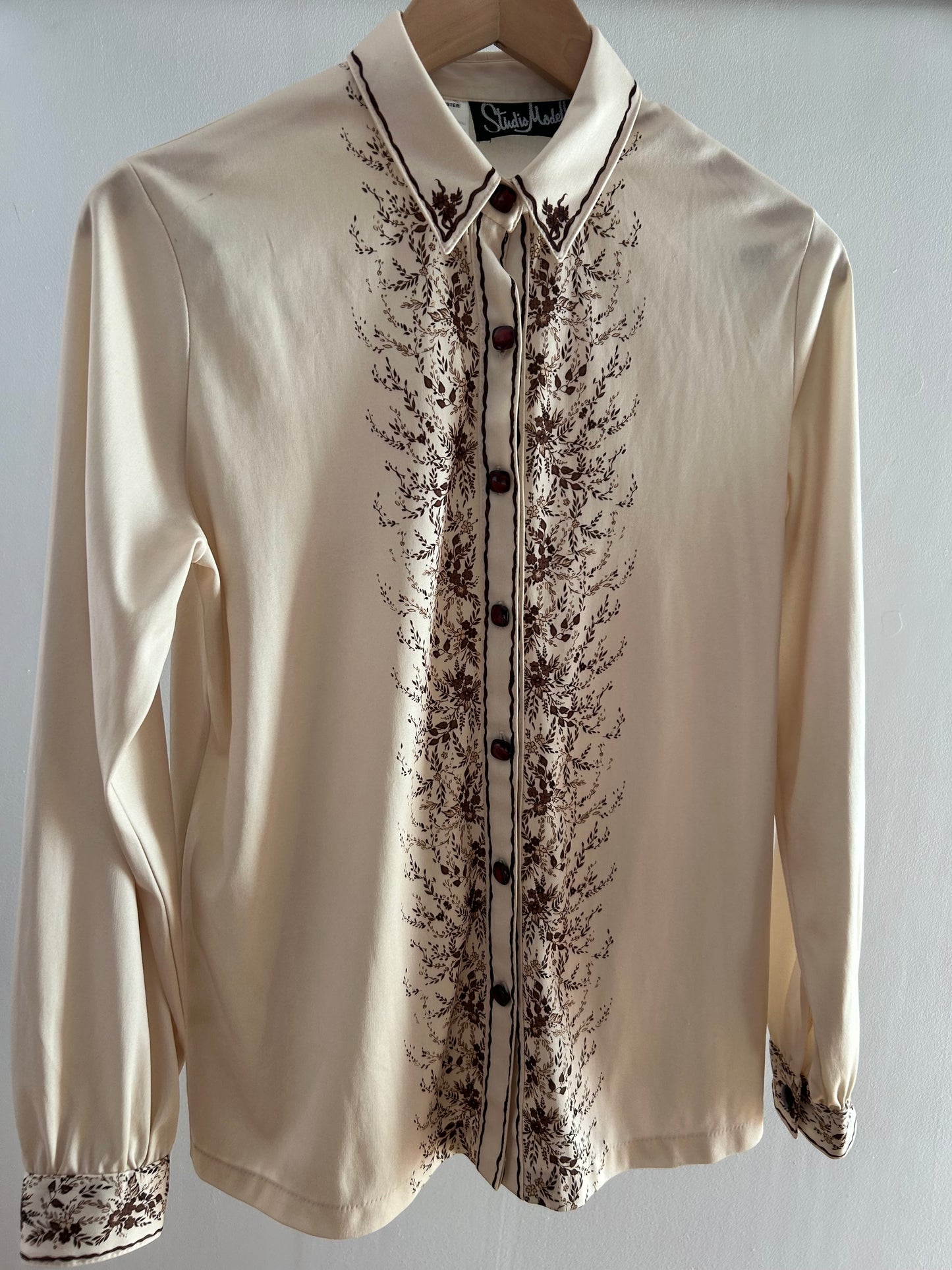 Vintage 1970s STUDIO MODELLE UK Size 12 Cream & Brown Floral & Leaf Print Long Sleeve Shirt