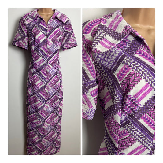 Vintage 1970s Size 14 White Pink & Purple Abstract Print Beagle Collar Short Sleeve Maxi Dress