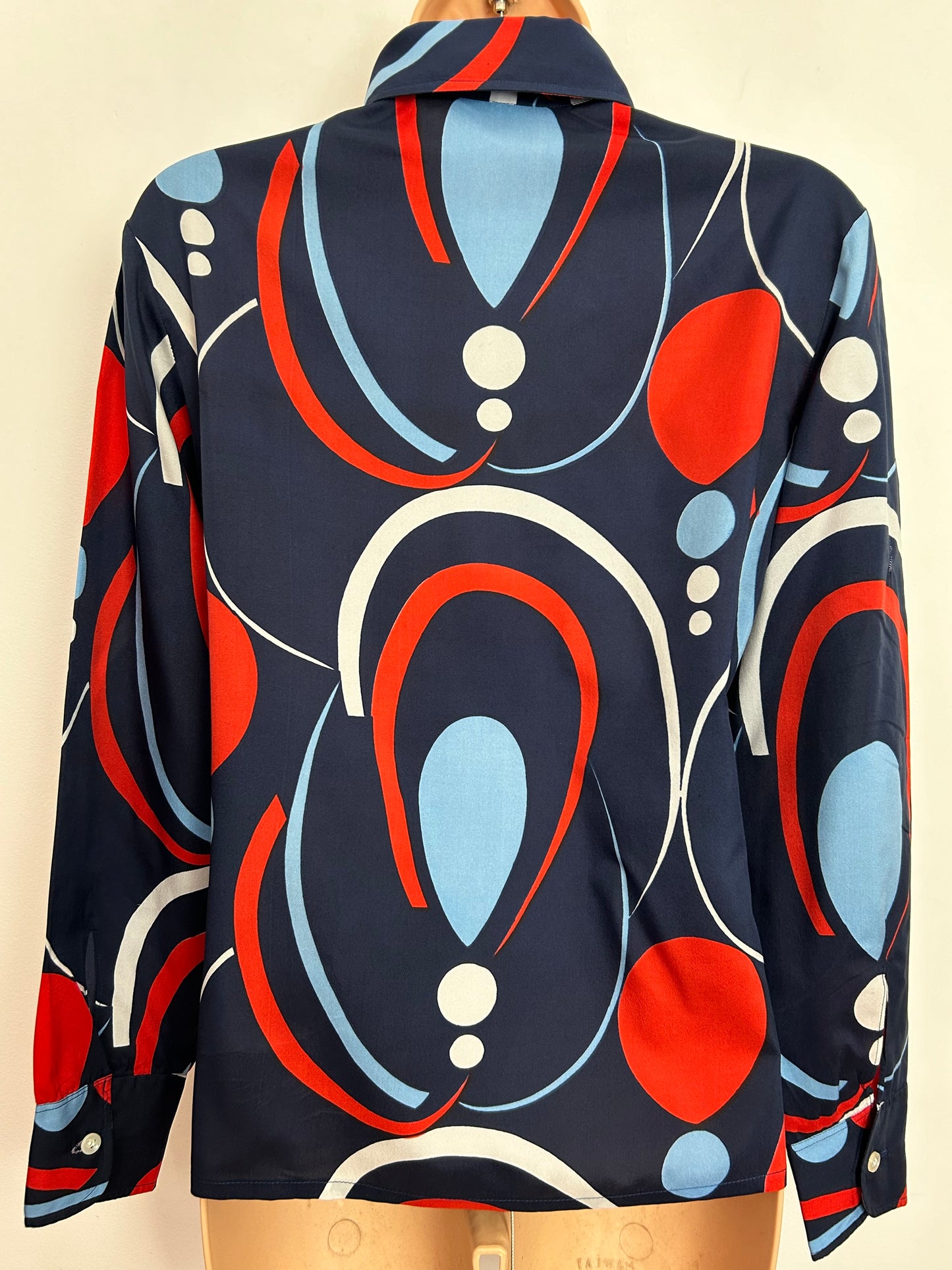 Vintage 1970s PHILLIPE DERE PARIS UK Size 12-14 Navy Blue Red White & Paler Blue Abstract Print Long Sleeve Dagger Collar Shirt