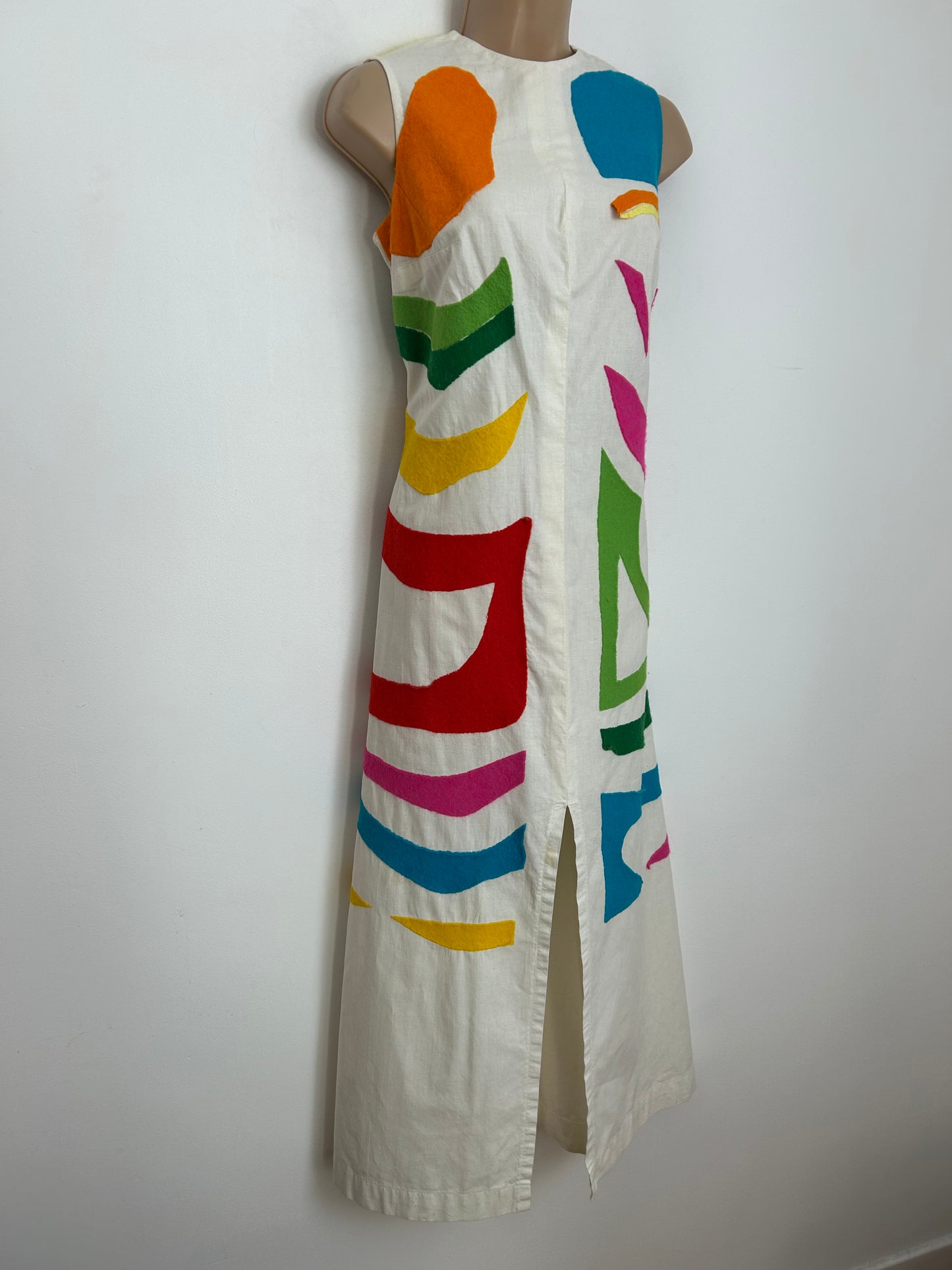 Vintage 1970s Size 10 Natural Cotton Multicolour Felt Applique Sleeveless Summer Kaftan Style Midaxi  Dress