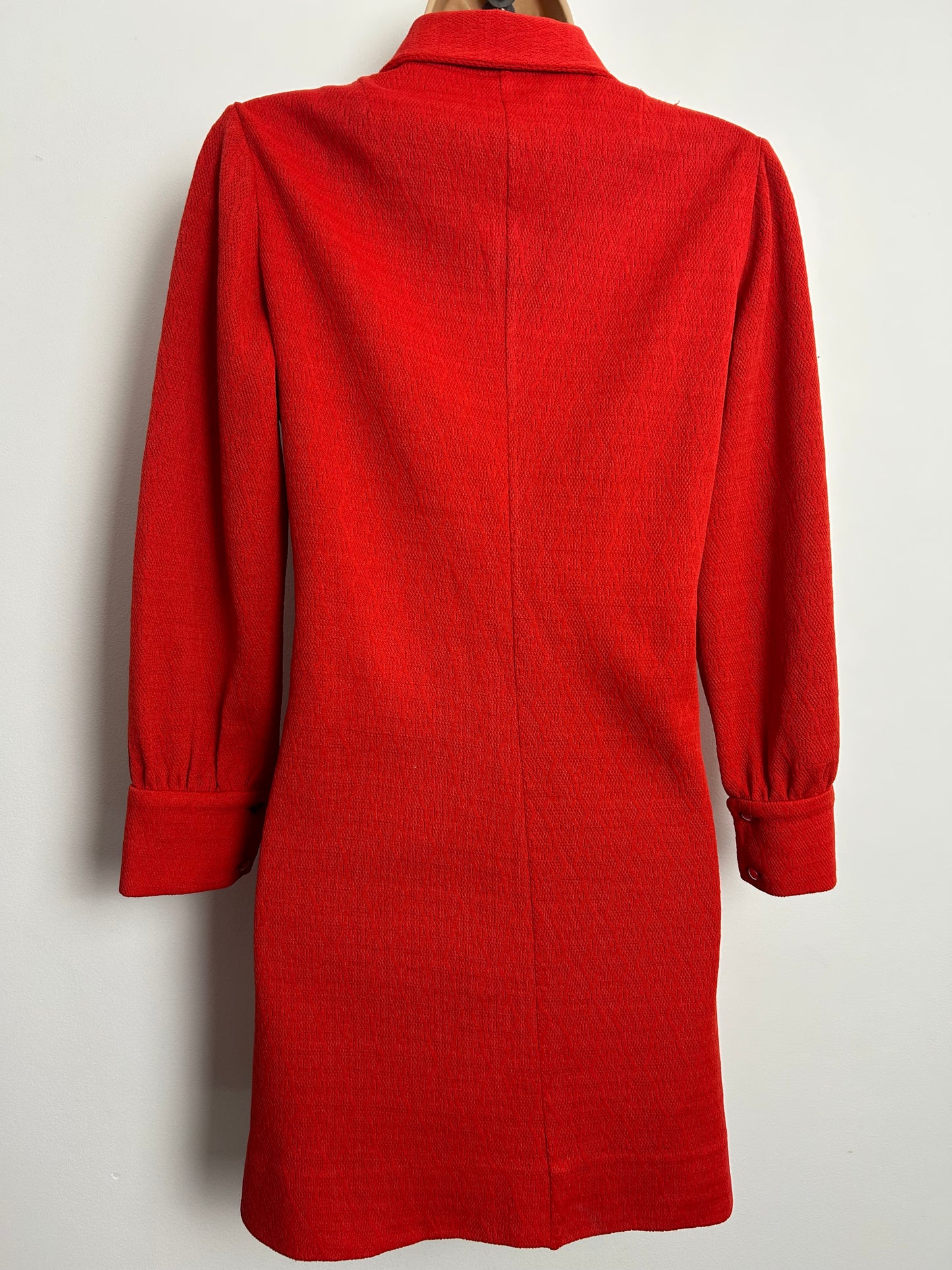 Vintage 1960s Size 8 Red Textured Jersey Long Sleeve Mini Mod Shift Dress