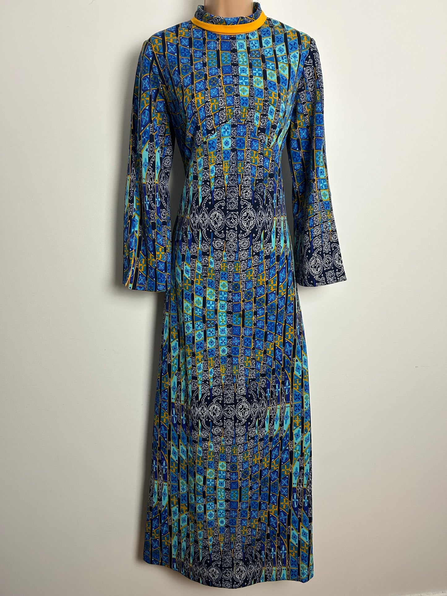 Vintage 1970s HARMONY Size 10-12 Blue Tones & Mustard Yellow Abstract Geo Check Print Long Sleeve Maxi Dress