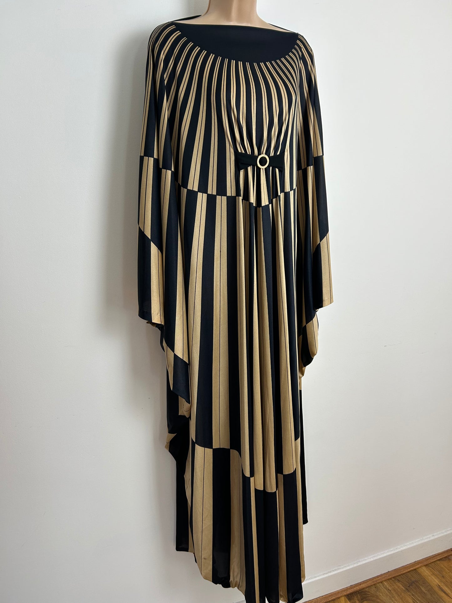 Vintage 1970s AMAZING One Size Black & Gold Stripe Print Very Wide Sleeve Occasion Evening Kaftan Maxi Dress
