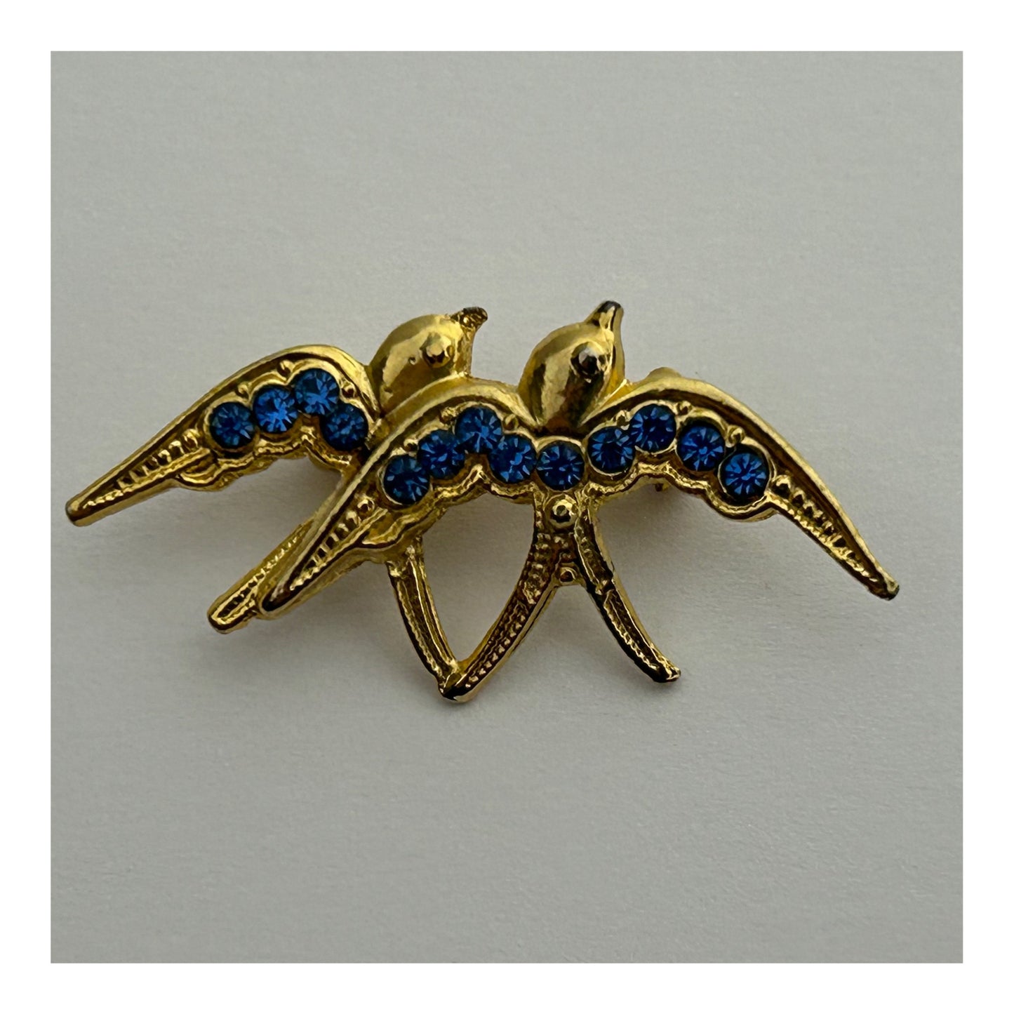 Vintage Sweet Little Gold Tone Blue Stone Set Swallows In Flight Pin Brooch