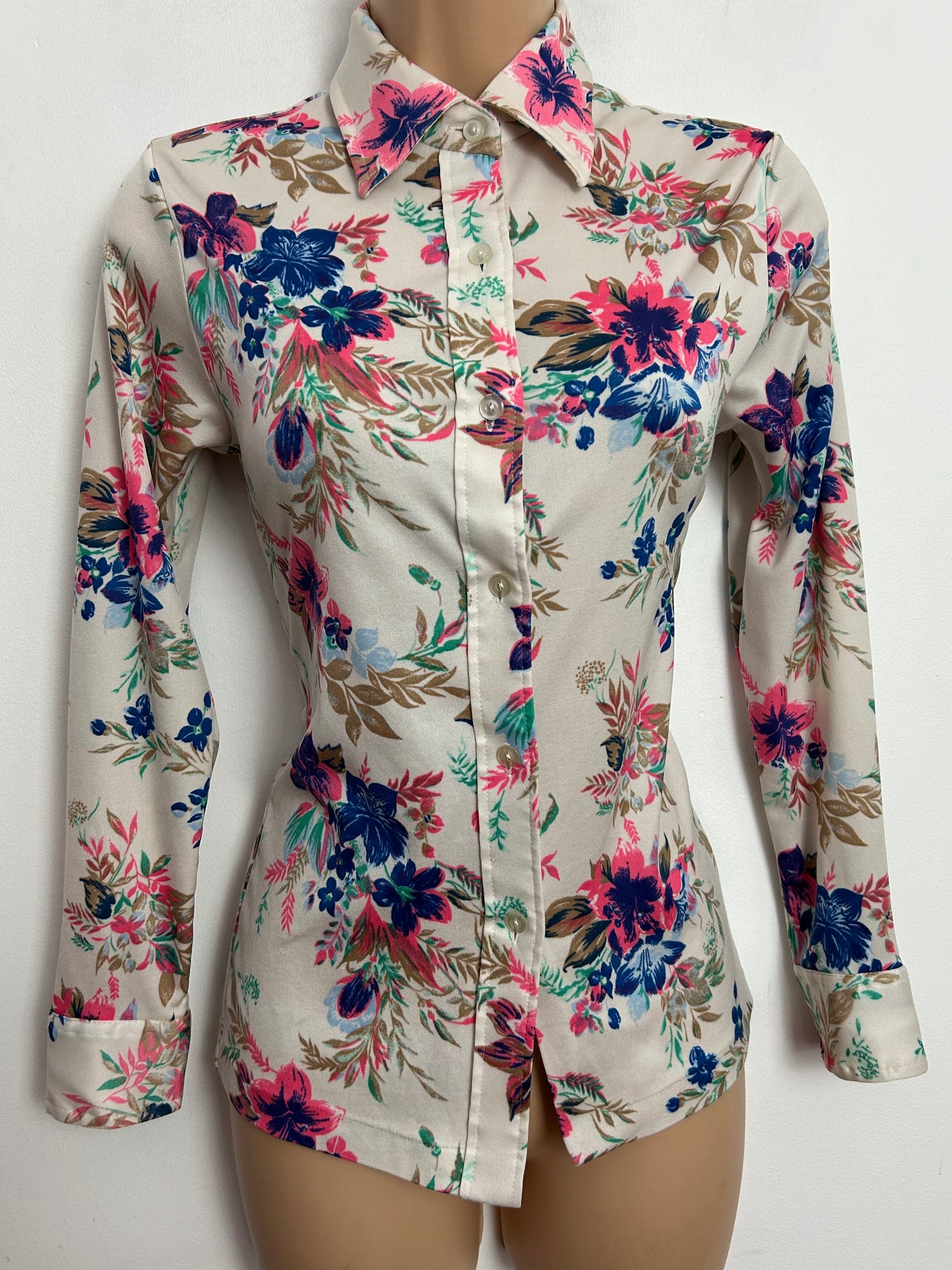 Vintage 1970s UK Size 8 Off White Blue & Pink Floral Print Long Sleeve Shirt