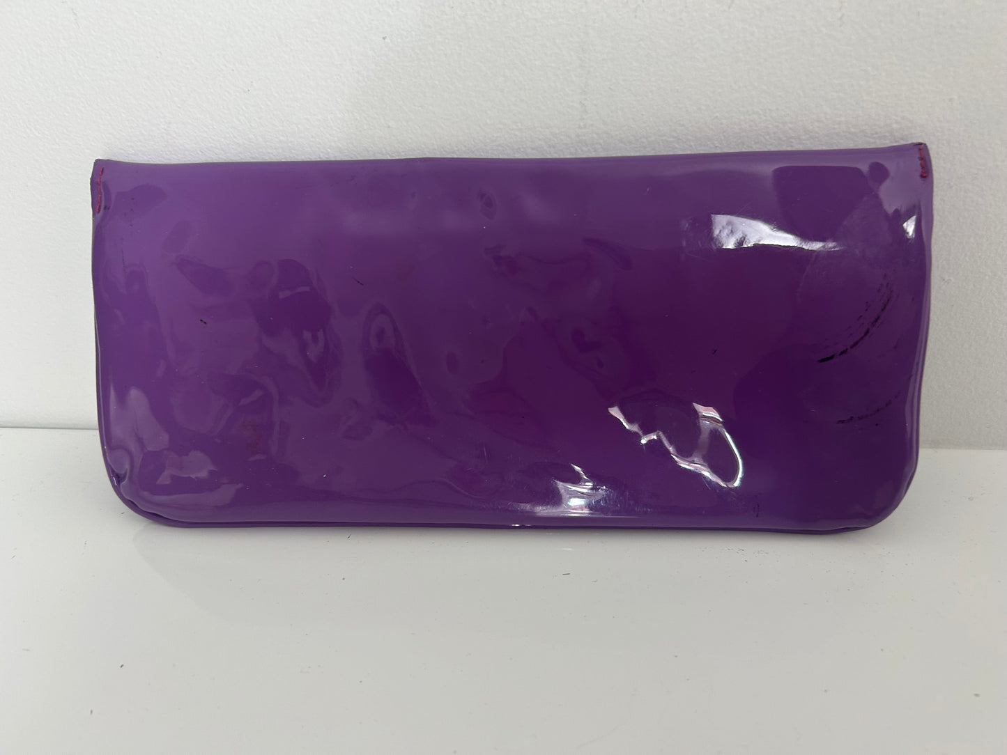 Vintage Early 1960s BAGCRAFT L.S MAYER Mod Purple Patent Clutch Handbag
