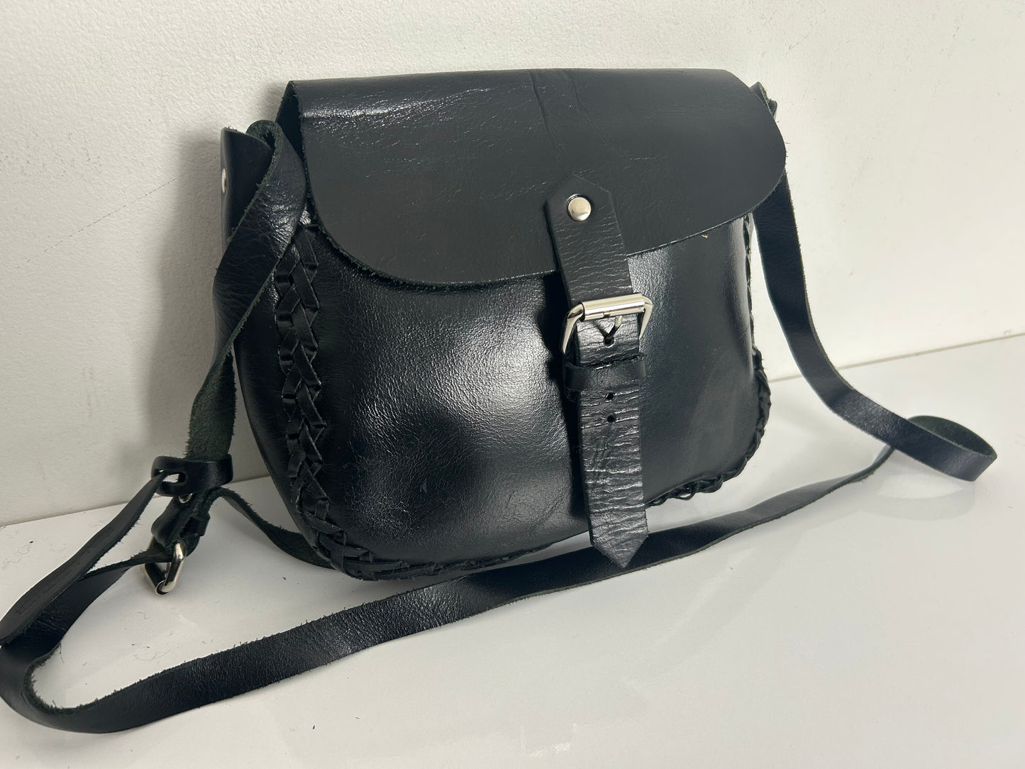 Modern TOPSHOP Black Real Leather Adjustable Strap Shoulder Or Cross Body Saddle Bag