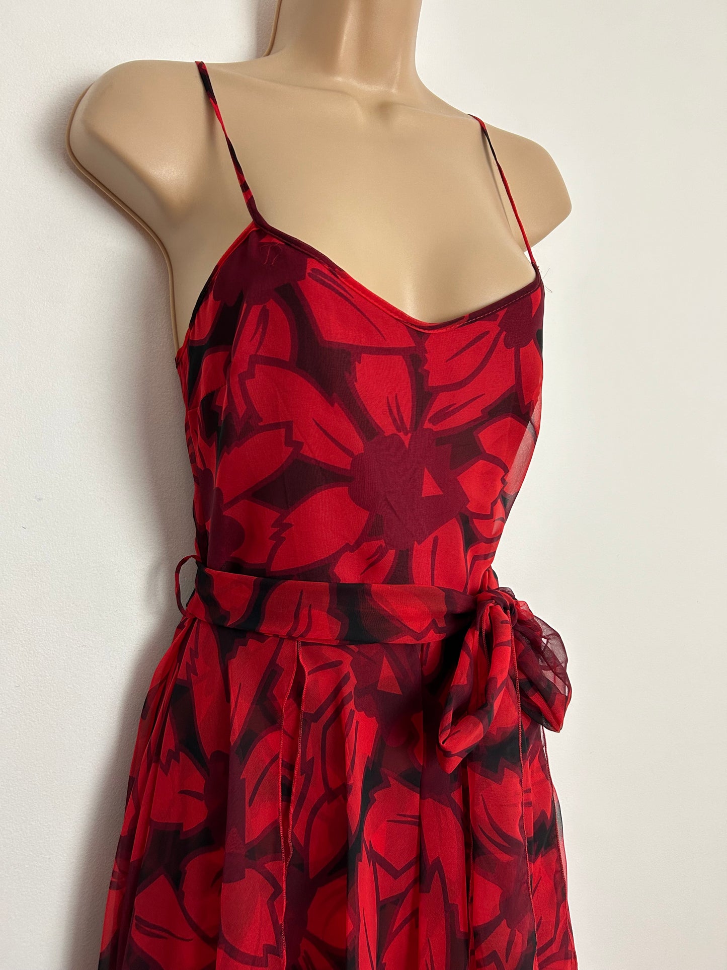 Vintage 1970s VERA MONT UK Size 6 Dark Red Abstract Floral Print Strappy Layered Summer Boho Maxi Dress