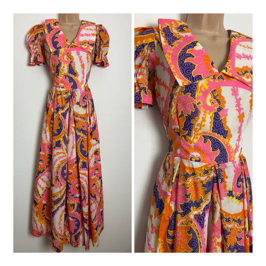 Vintage 1970s Size 8-10 Orange Pink White & Blue Floral Print Short Sleeve Summer Maxi Dress