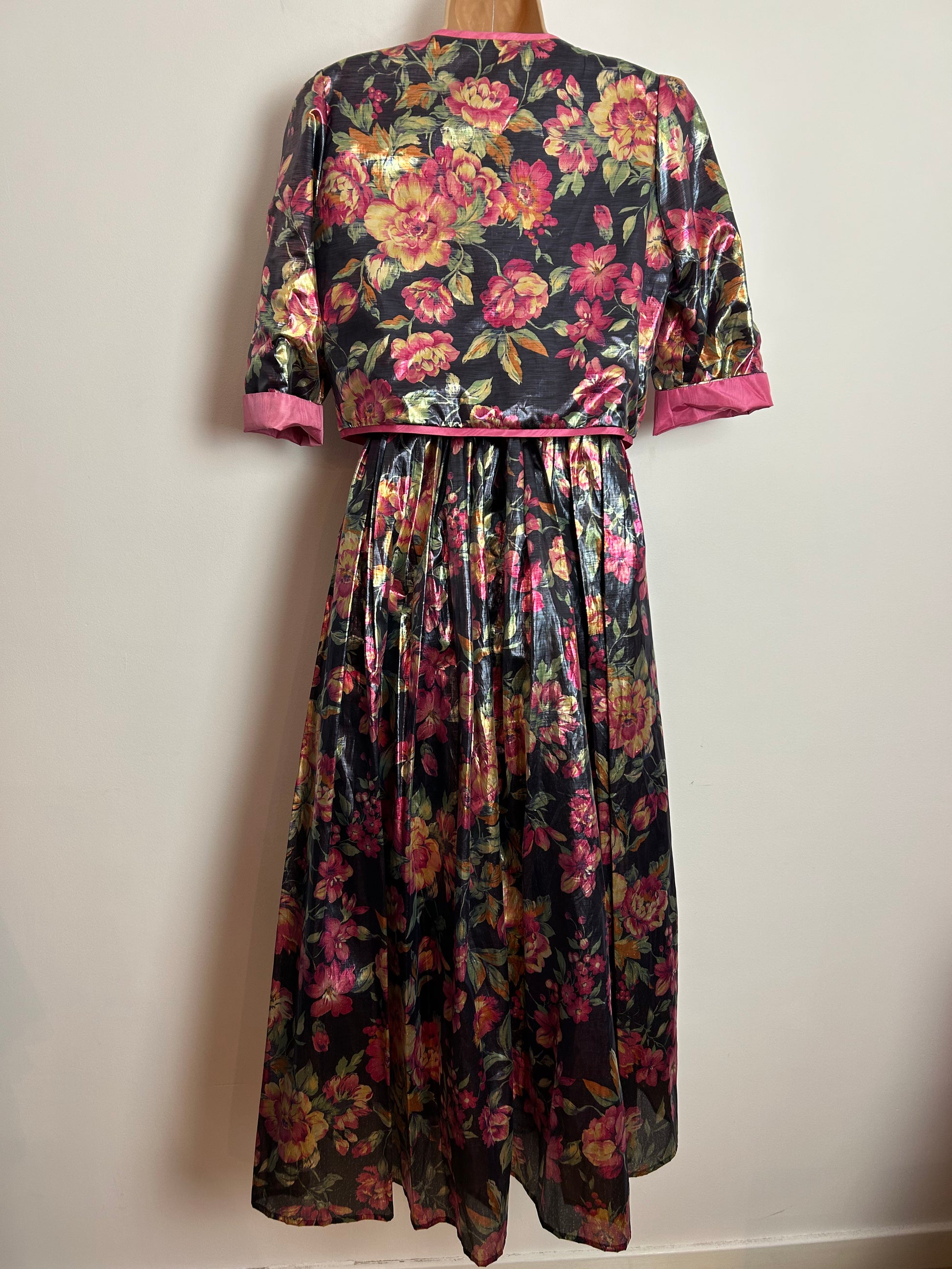 Vintage 1980s UK Size 4-6 Black Gold Pink & Green Floral Print Lame St ...