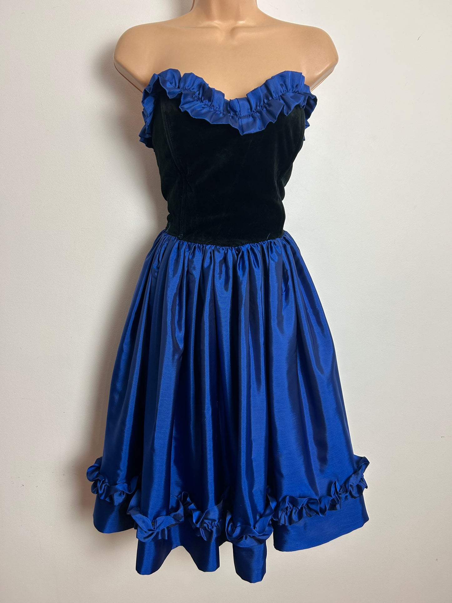 Vintage 1980s Size 10 Black & Electric Blue Velvet & Taffeta Strapless Ruffle Detail Party Prom Dress - Small Issue