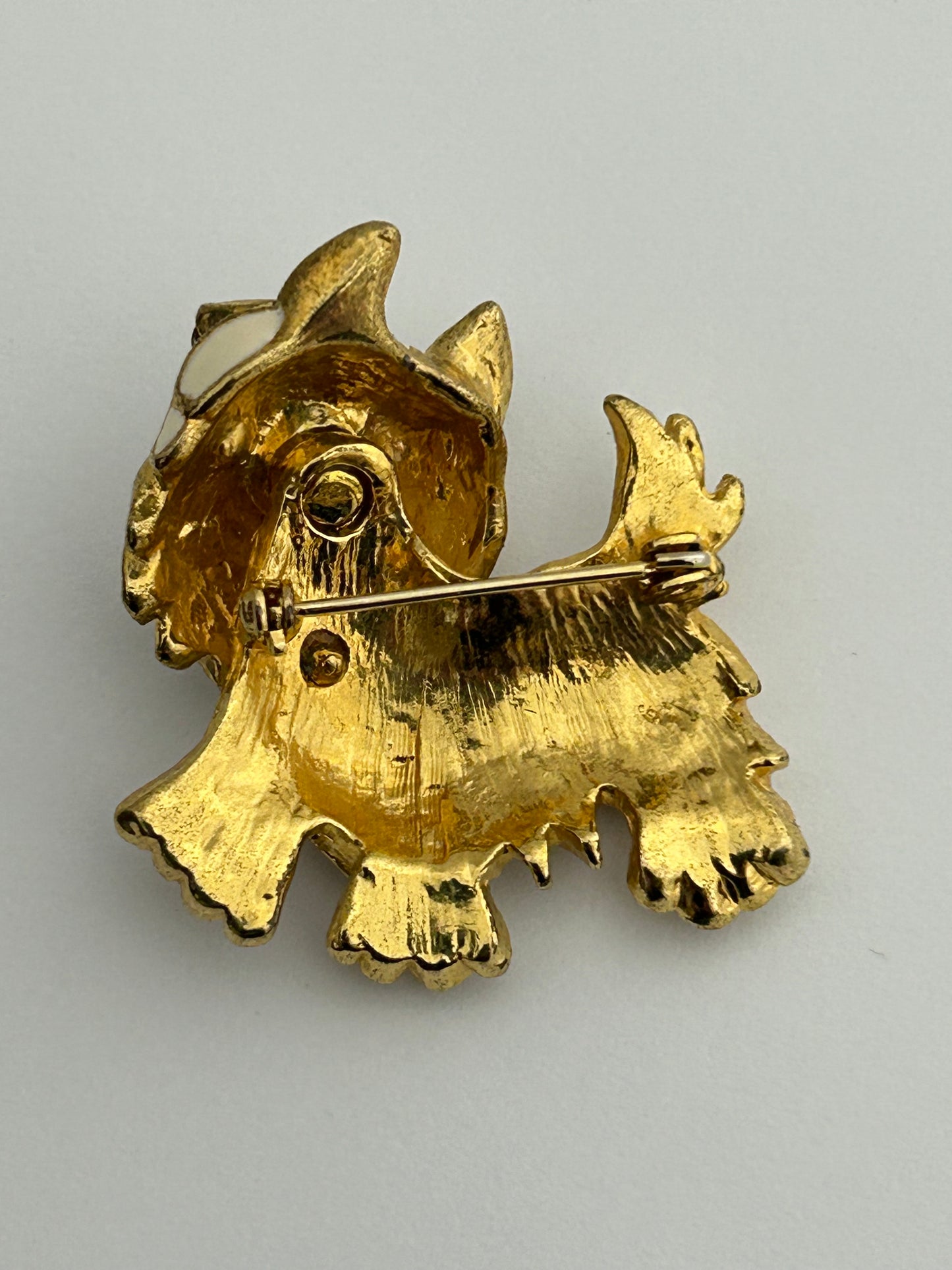Vintage Gold Tone Base Metal Enamel Highland Terrier Pin Brooch