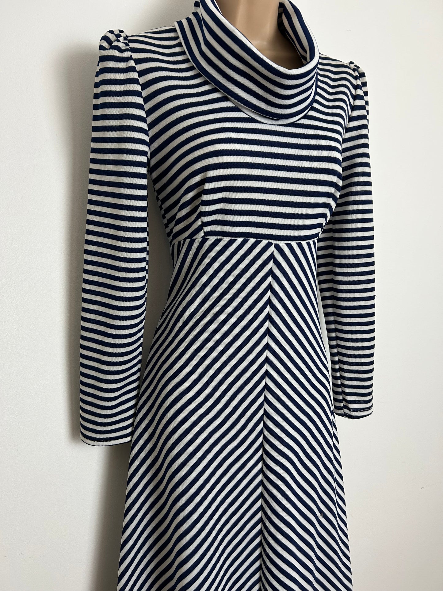 Vintage 1970s Size 8 Navy Blue & White Stripe Print Long Sleeve Funnel Neck Maxi Dress