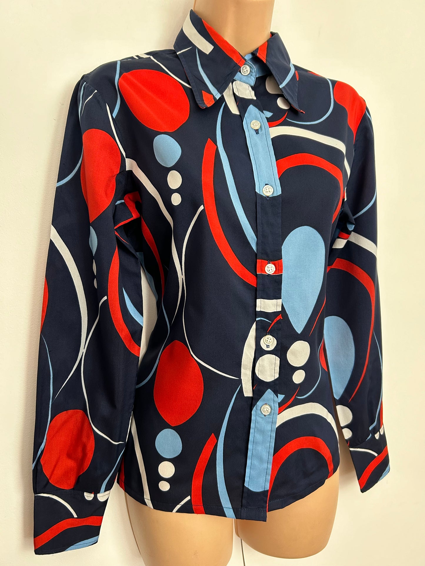 Vintage 1970s PHILLIPE DERE PARIS UK Size 12-14 Navy Blue Red White & Paler Blue Abstract Print Long Sleeve Dagger Collar Shirt